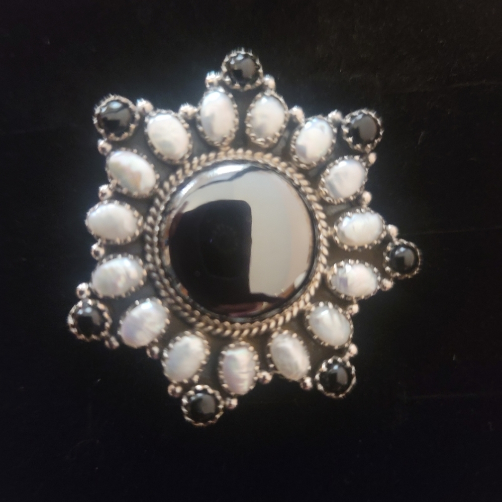 Hematite, onyx & pearl ring.